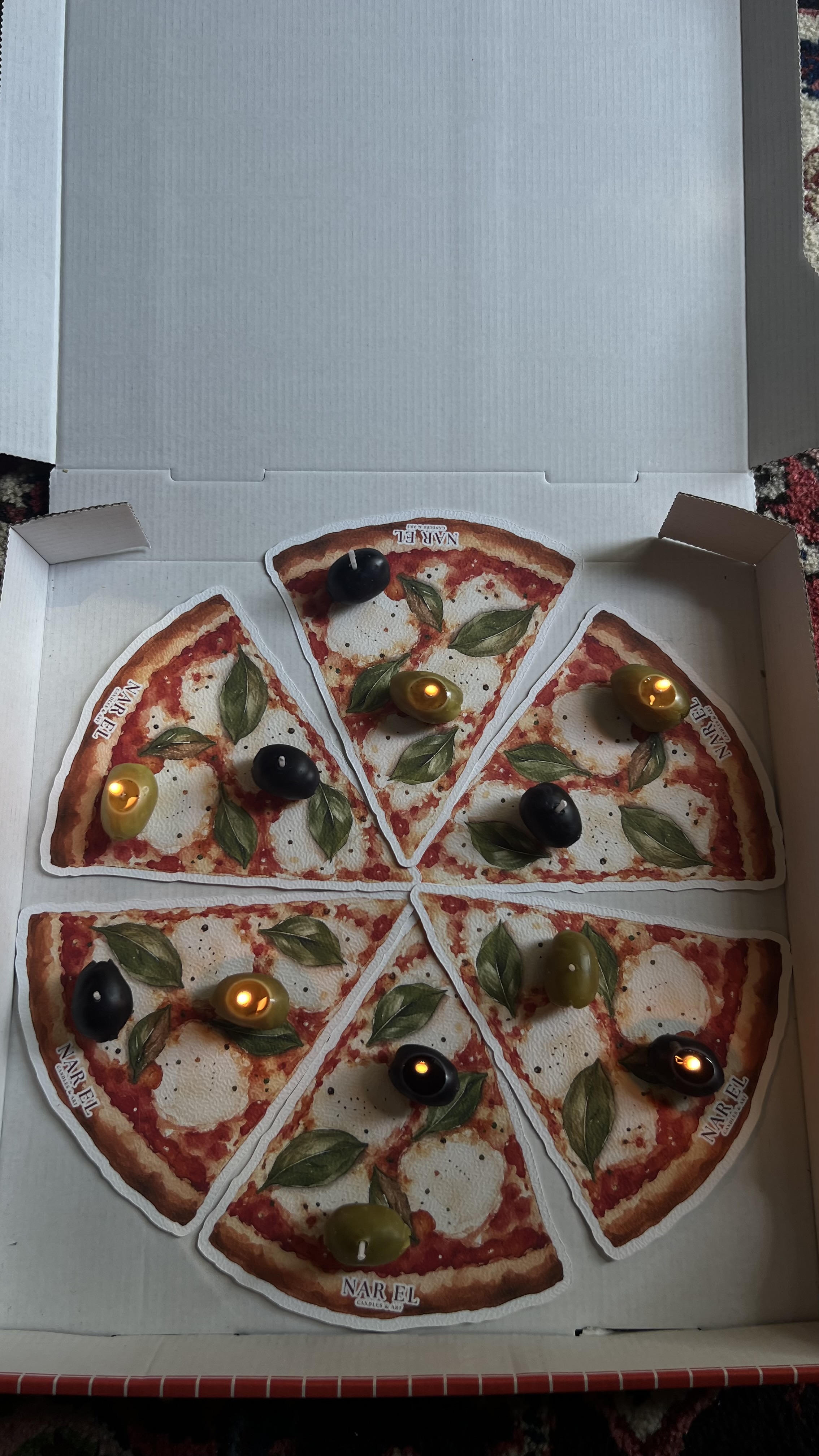 Pizza-Grußkarte mit handgemachten Oliven-Kerzen Bild 2
